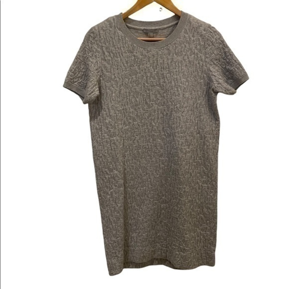 COS gray textured Jersey sweatshirt dress women small
Condition 9/10 no flaws